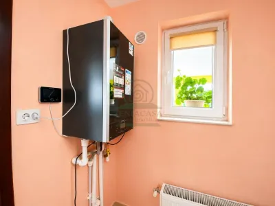 Casa 5 camere 3 bai + 1550 mp teren, Aroneanu Iasi - foto 15