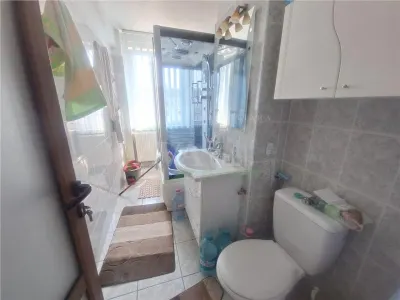 Apartament 2 camere decomandat, zona Cornisa - foto 7