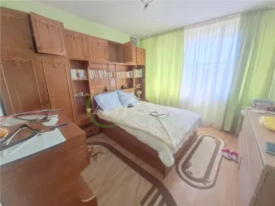 Apartament 2 camere decomandat, zona Cornisa - foto 8