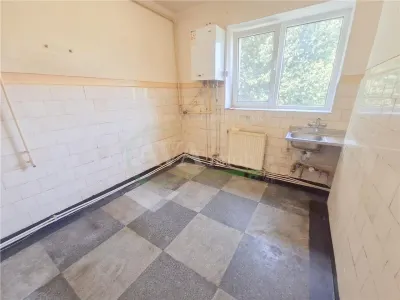 Apartament 2 camere decomandat, zona Narcisa - foto 4