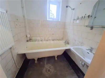 Apartament 2 camere decomandat, zona Narcisa - foto 7