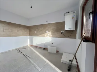 Vila cu 3 camere, 500mp teren, de vanzare in Voinesti - foto 3