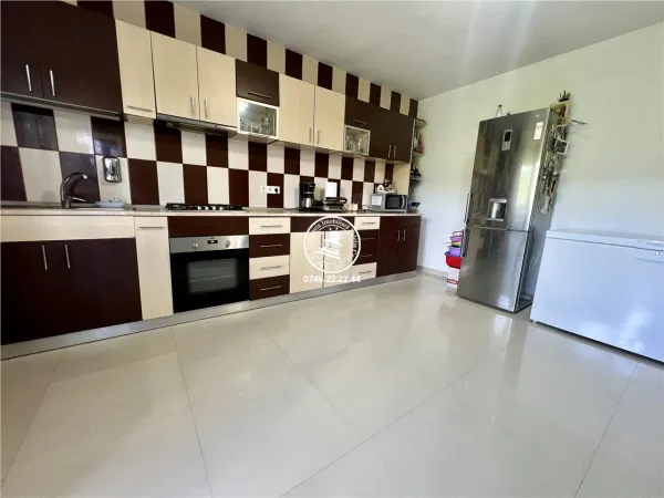Casă 4 camere Miroslava - poza 19