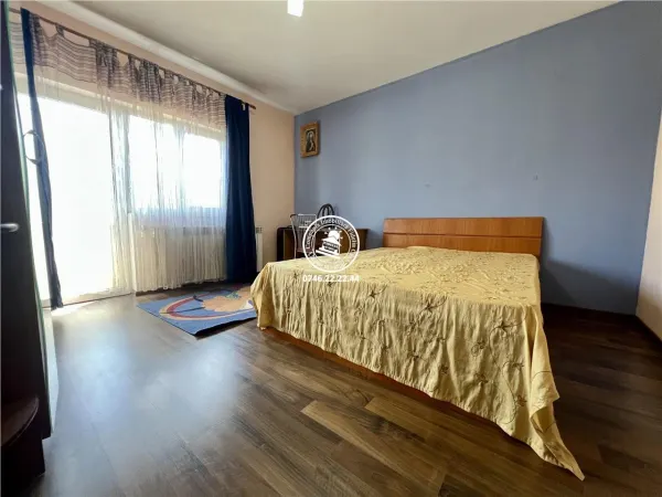 Casă 4 camere Miroslava - poza 21