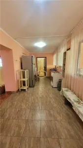 Casa cu 3 camere | Teren 4.741 m² | Centru Lipau - foto 12