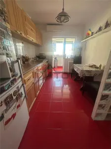 Dacia - Str. Vitejilor, 3 camere decomandat, etaj intermediar - foto 5