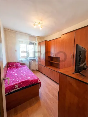 Apartament 3 camere Oradea - poza 3