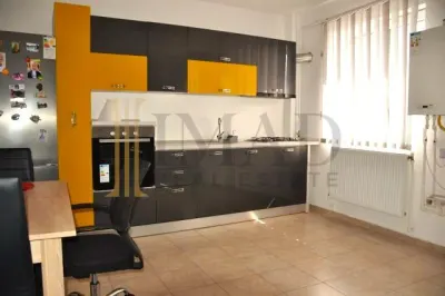 DE ÎNCHIRIAT | Apartament decomandat | Bloc 2020 | Micro 12, RAGC. - foto 8