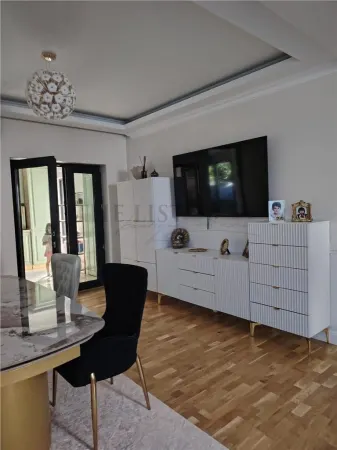 Casă 5 camere Tunari - poza 2