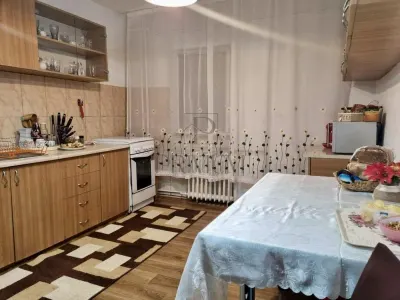 Soarelui, 2 Camere, Semidecomandat, 50 mp utili - foto 4