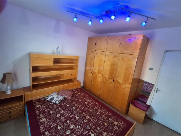 Apartament 2 camere Reșița - poza 8