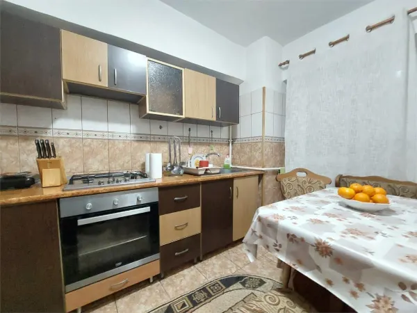 Apartament 3 camere Buzău - poza 9