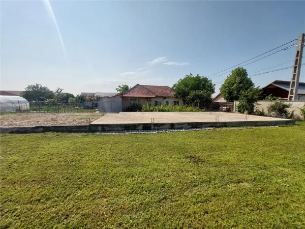 Casă 2 camere Mărăcineni - poza 17