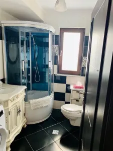 Apartament 3 camere | Păcurari | Parcare proprie în curte privată | Zonă de grătar | Disponibil imediat - foto 2