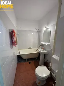 Apartament 2 cam Podu Ros Liceul Racovita - foto 8