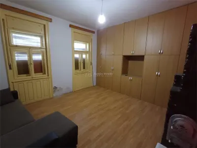 Moldova Noua, Casa Spatioasa Cu Curte, Langa Dunare, 360 Mp. Construiti, Mobilata + Utilata - foto 23