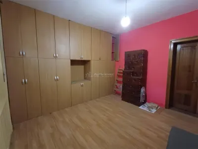 Moldova Noua, Casa Spatioasa Cu Curte, Langa Dunare, 360 Mp. Construiti, Mobilata + Utilata - foto 8