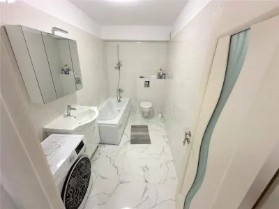 Apartament 2 camere, etaj 2, utilat, semimobilat, cu loc parcare zona Nord - foto 6