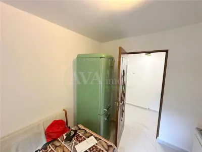 Apartament 2 camere, mobilat, cu centrala, zona Mioritei - foto 7