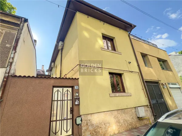 Casă 7 camere București - poza 1