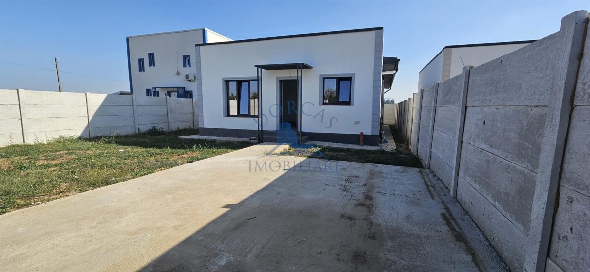 Casa Carcea, toate utilitatile racordate si functionale - Carcea