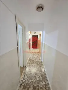 Apartament 3 Camere, Semidecomandat, zona Badea Cartan - foto 13