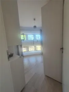 CASA INDIVIDUALA - ZONA EXCELENTA - TOATE UTILITATILE - 4 DORMITOARE - foto 7