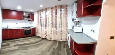 Casa individuala mobilata cu 4 camere 2 bai si garaj in Gusterita - foto 9