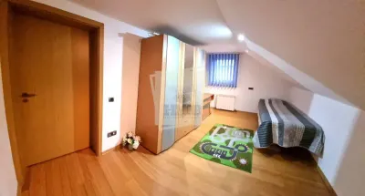 Casa individuala mobilata cu 4 camere 2 bai si garaj in Gusterita - foto 10