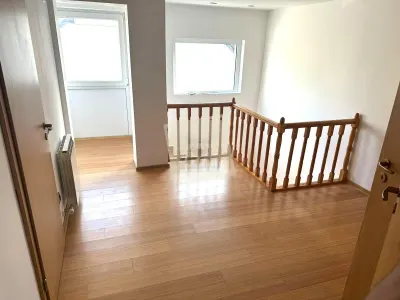 Casa individuala mobilata cu 4 camere 2 bai si garaj in Gusterita - foto 6