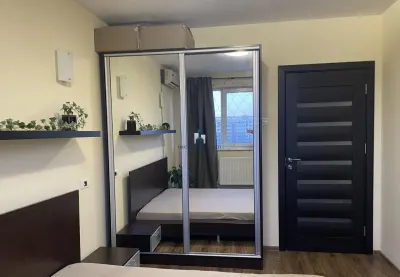 Vanzare Apartament 2 Camere Semidecomandat Bld. Obregia - foto 9