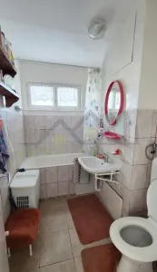 Apartament  3 camere etaj intermediar zona Astra - foto 9