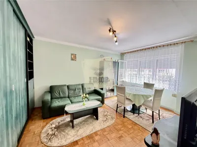 Apartament renovat 2 camere decomandat pe Mihai Viteazul - foto 2
