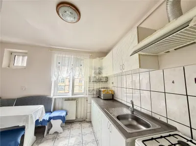 Apartament renovat 2 camere decomandat pe Mihai Viteazul - foto 8