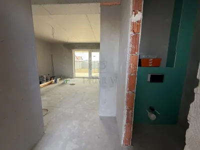 Duplex modern cu 3 dormitoare și 3 băi, în spatele Kaufland Moșnița Nouă - foto 2