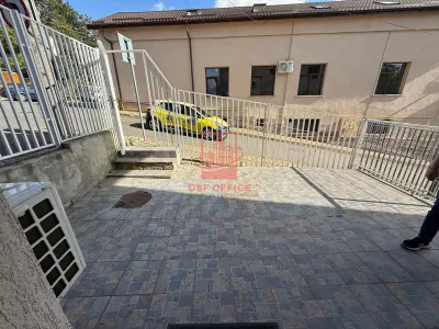 Pret 350euro Spațiu comercial Str Petru Rareș – Centru - foto 2