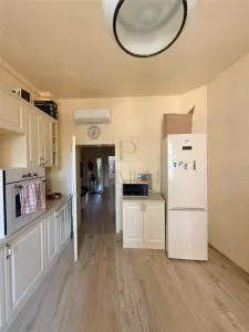 Apartament Foarte Spațios | 100 MP Utili | 3 Camere | Parcare | Traian - foto 10