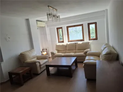 Vanzare apartament 3 camere | Bdul Libertatii | vedere bulevard | etaj 4/8 | decomandat | 88mp utili | amenajat | - Bucuresti