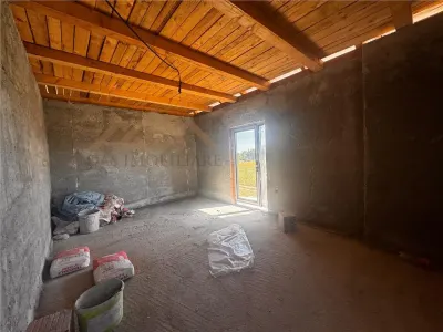 Vila la rosu cu 14 ari teren, Coltau, zona primariei - foto 11