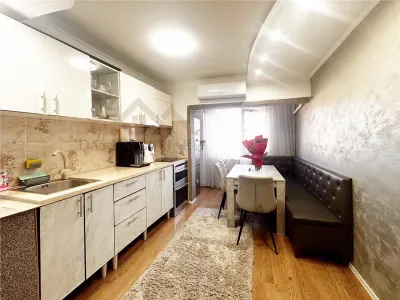 Apartament 2 camere decomandat, bld. Republicii , zona Pol. Sf. Ioan - Baia Mare