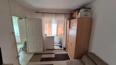 Etaj 2 in bloc anvelopat cu centrala propie - foto 2
