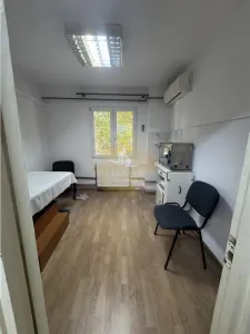 Apartament 3 camere - zona Circumvalatiunii | Centrala proprie | Sistem alarma - foto 2