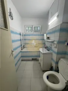 Apartament 3 camere - zona Circumvalatiunii | Centrala proprie | Sistem alarma - foto 5
