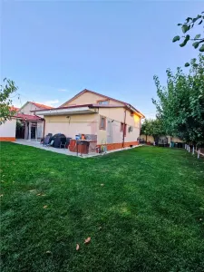 Vila 4 camere, constructie 2015, teren 1000 mp, Varsatura - foto 14