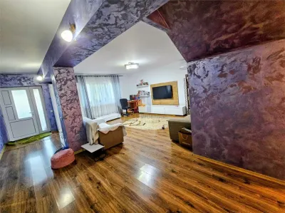 Vila 4 camere, constructie 2015, teren 1000 mp, Varsatura - foto 22