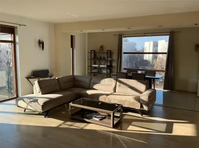 Apartament tip Penthouse | 95 mp | Singur pe nivel | Living 56 mp | Complex rezidențial - foto 3