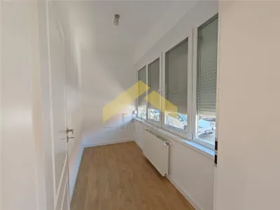 Spatiu de birouri de inchiriat strada Calugareni , langa Tribunal - foto 4