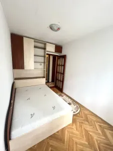 Apartament 3 camere decomandat | Nicolina | Etaj 3/4 | Parcare inclusă | Disponibil imediat - foto 5