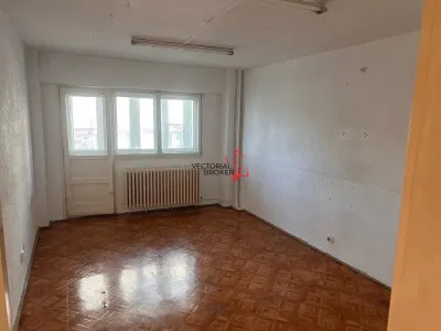 Apartament la et.1 in bloc reabilitat langa Metrou OBOR - foto 2