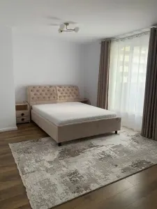 Apartament 3 camere decomandat – Copou, Aleea Sadoveanu | Prima închiriere | Parcare subterană - foto 1